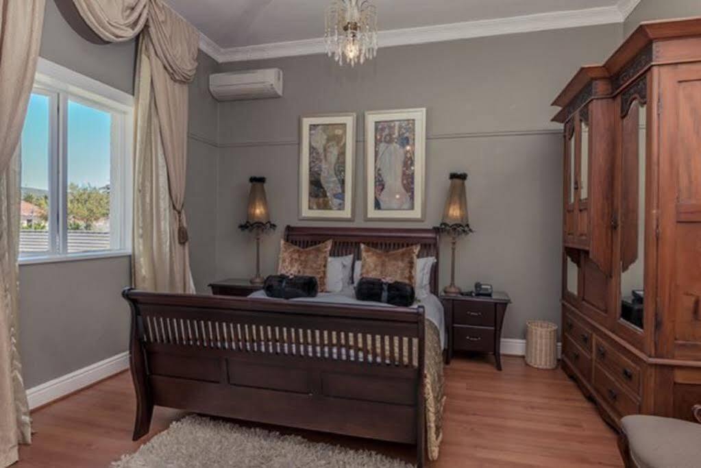 Abbey Manor Luxury Guesthouse Cape Town Bagian luar foto