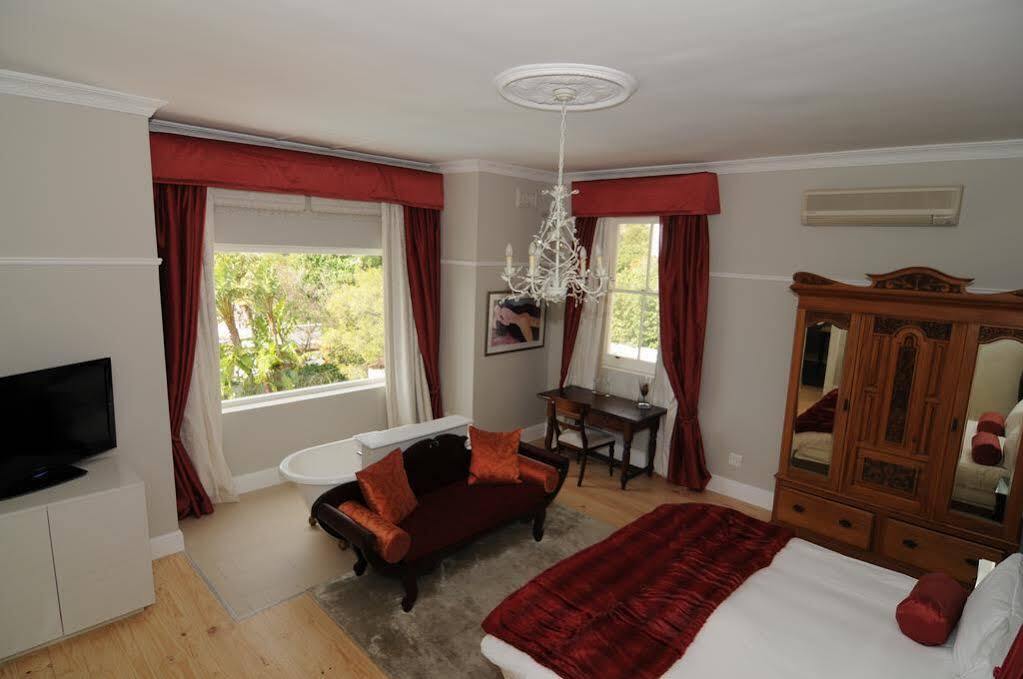 Abbey Manor Luxury Guesthouse Cape Town Bagian luar foto